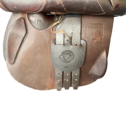 Antares Signature 17" Used Close Contact Saddle -Farm housse 122117d6 1e02 46e2 9a9b 8368ef7ab85a