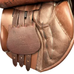 Black Country Ricochet 17.5" Used Close Contact Saddle -Farm housse 2b063af7 73dc 4db8 9229 bec548154fe4