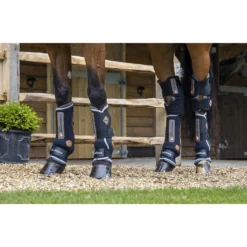 LeMieux Conductive Magno Boots -Farm housse 47448c0a07ebc03b14721bdb22aec1d7