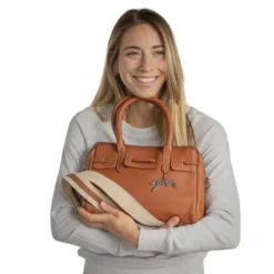 Penelope Maelys Bag -Farm housse 5fe38a336439f00b3e3601970028c956 f28b5bd6 263e 472a 8d96 84c2085c1b24