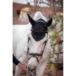 Penelope Strass Fly Veil 11 Penelope Strass Fly Veil -Farm housse 69917700ff767f0a3b045ca3536fdfa7