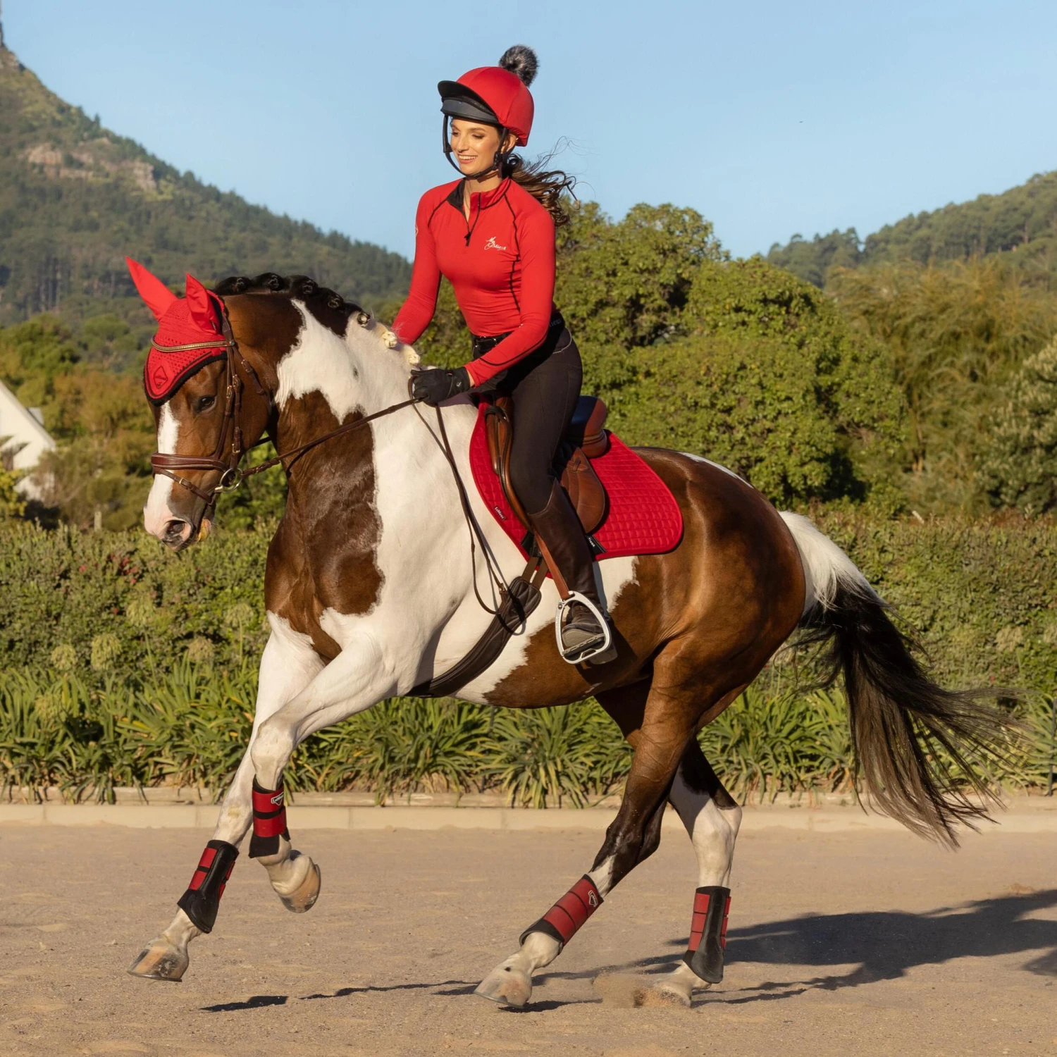 LeMieux Suede Close Contact Square Pad 14 LeMieux Suede Close Contact Square Pad - Image 12