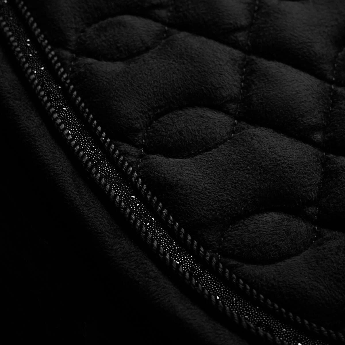 LeMieux Crystal Suede Close Contact Pad 4 LeMieux Crystal Suede Close Contact Pad - Image 2