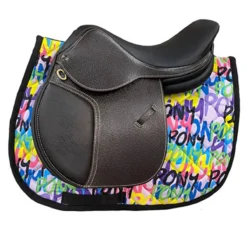 Belle And Bow Equestrian Pony Saddle Pad -Farm housse Belle.And .Bow .Equestrian Saddle.Pad Graffiti