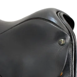 JRD Saddlery Bella 17" Used Dressage Saddle -Farm housse D586 JRD Bella 17in Reg blk 07