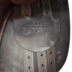 HDR Advantage 16 1/2" Close Contact Saddle -Farm housse NEW C1382 HDR Advantage 16.5in Austrailian.Nut Close.Contact.Saddle 02