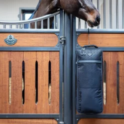 LeMieux Elite Pro Bridle Bag -Farm housse b50c2115 d21d 458c 9659 4198dd68429b