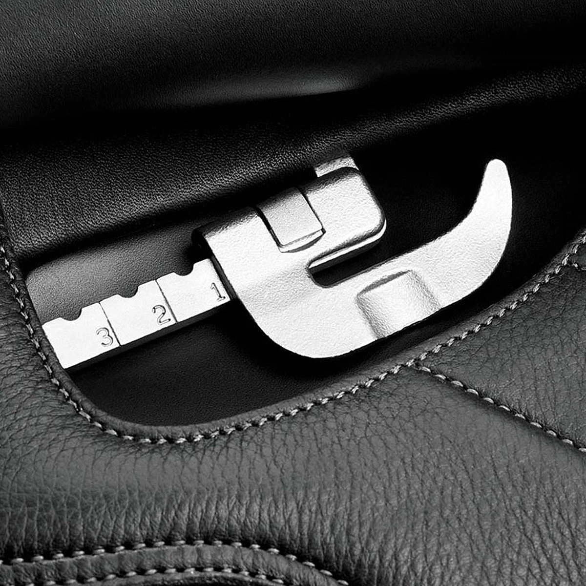 Bates Dressage+ Saddle With HART 7 Bates Dressage+ Saddle With HART - Image 5