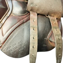 CWD Pony 15.5 Used Close Contact Saddle -Farm housse d0255fc9 0618 404a b9a4 0637aeadfd64