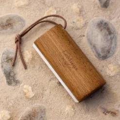 LeMieux Artisan Shedding Comb -Farm housse d2dcbb9a f93a 4285 9338 86b36ebaf627