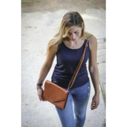 Penelope Laure Clutch -Farm housse pochette laure cognac 2